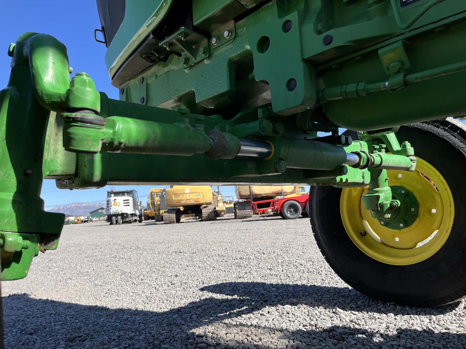 ./imagenes/INVOICE/2019/18009/JOHN DEERE 5050E (8).JPG